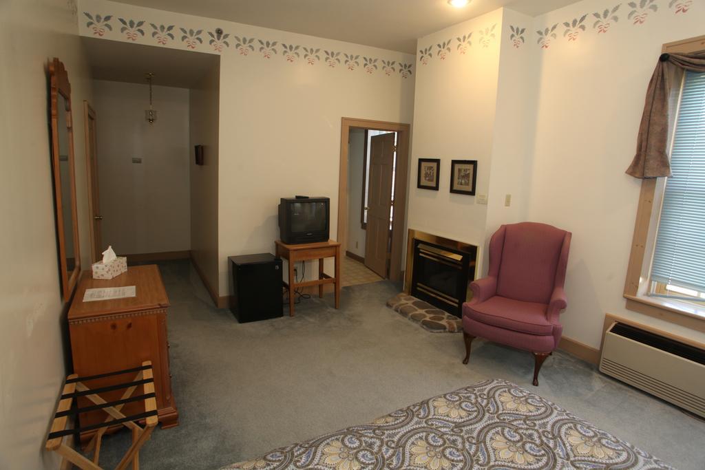Oak Valley Inn And Suites Geneseo Quarto foto