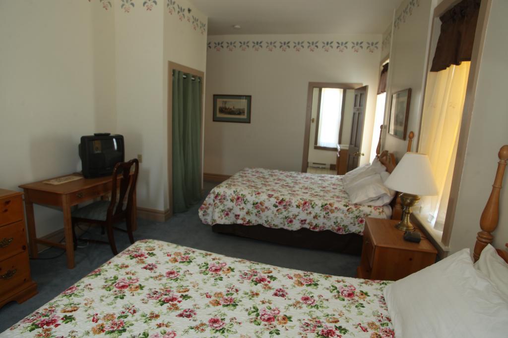 Oak Valley Inn And Suites Geneseo Quarto foto